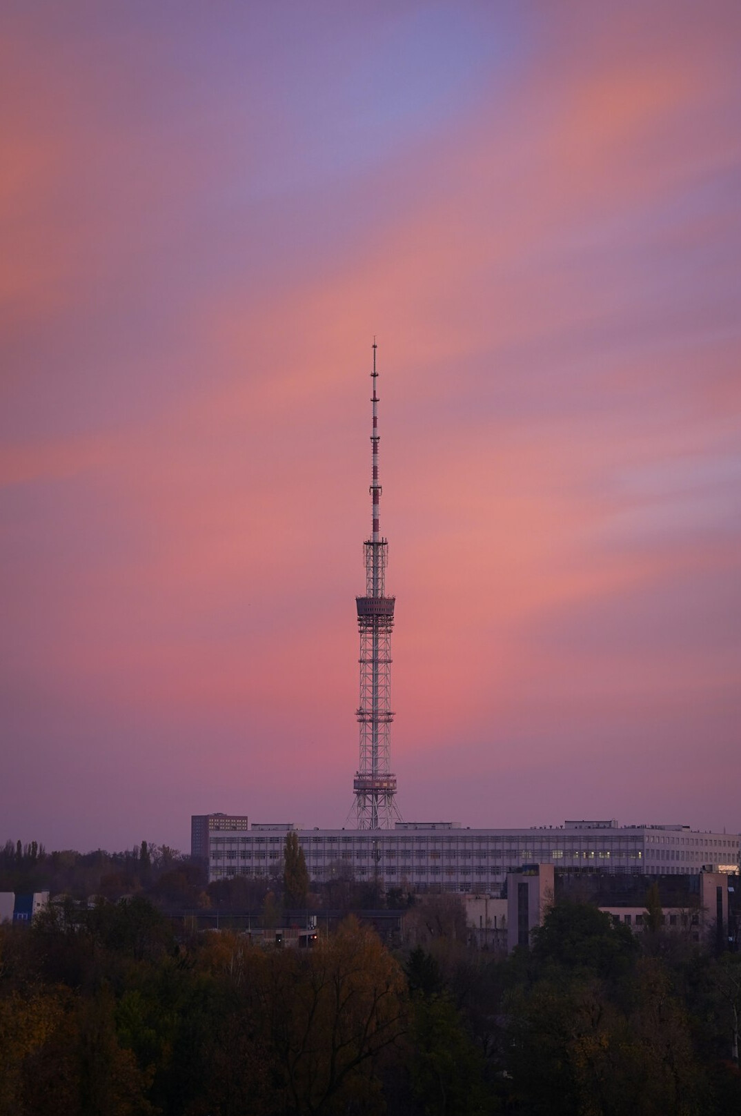 color tv broadcast